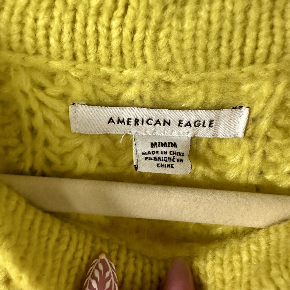 American eagle sweater